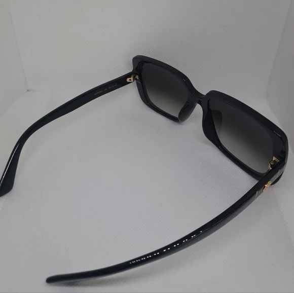 Gucci Black Square Oversized Sunglasses - Picture 7 of 14